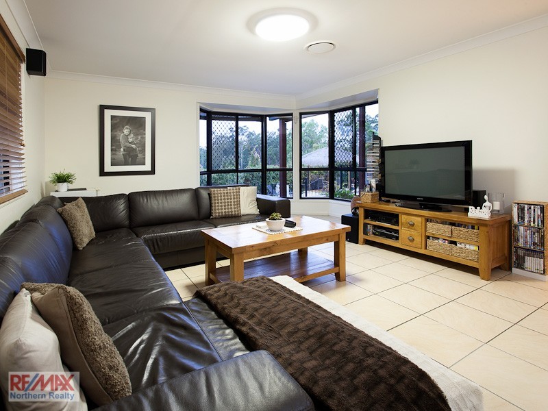 4 Major Court, Cashmere QLD 4500