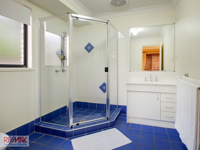 4 Major Court, Cashmere QLD 4500