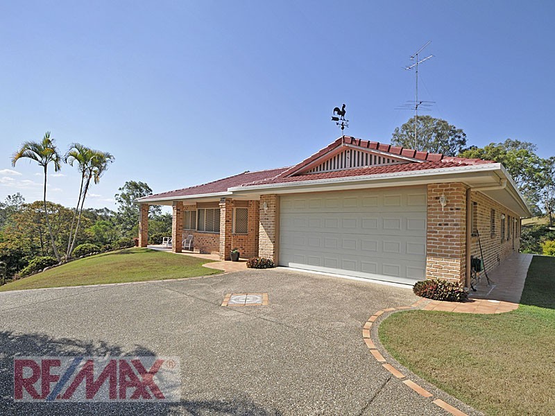 14 Regatta Avenue, Bunya QLD 4055