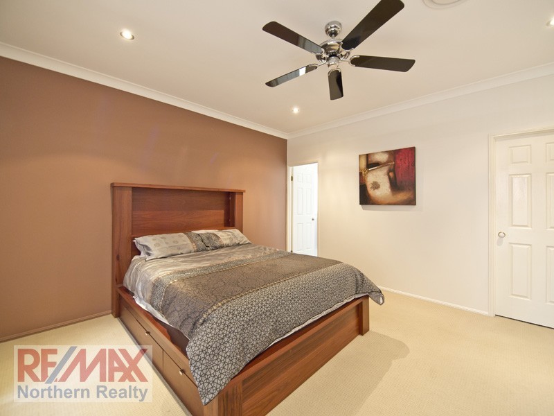 16 GOLD CREEK COURT, Albany Creek QLD 4035