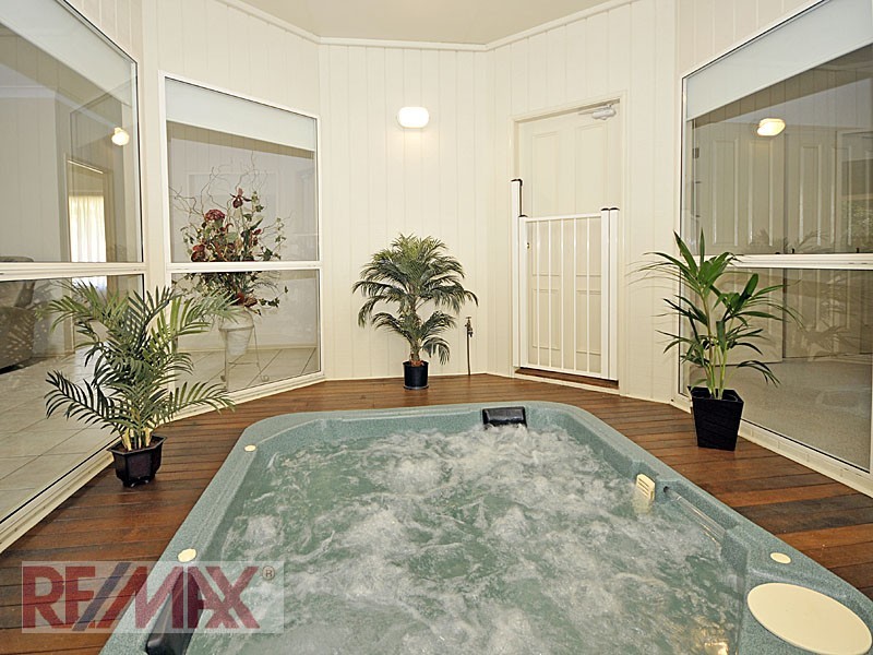 38 Arbour Street, Bridgeman Downs QLD 4035