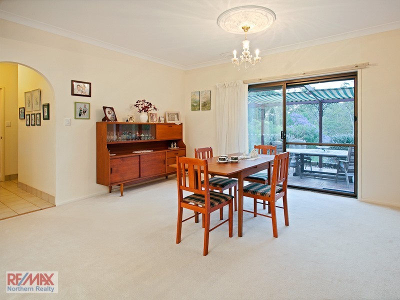 7 Denniston Court, Clear Mountain QLD 4500