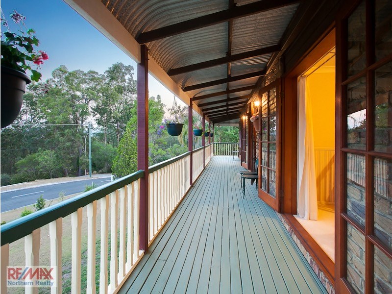 7 Denniston Court, Clear Mountain QLD 4500