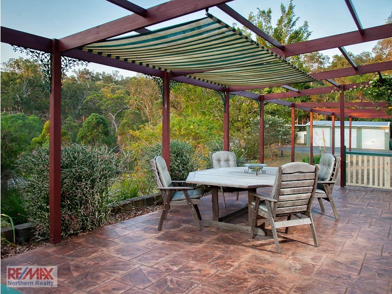 7 Denniston Court, Clear Mountain QLD 4500