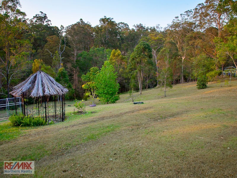 7 Denniston Court, Clear Mountain QLD 4500