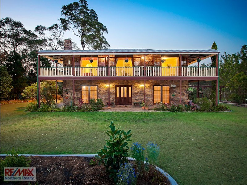 7 Denniston Court, Clear Mountain QLD 4500