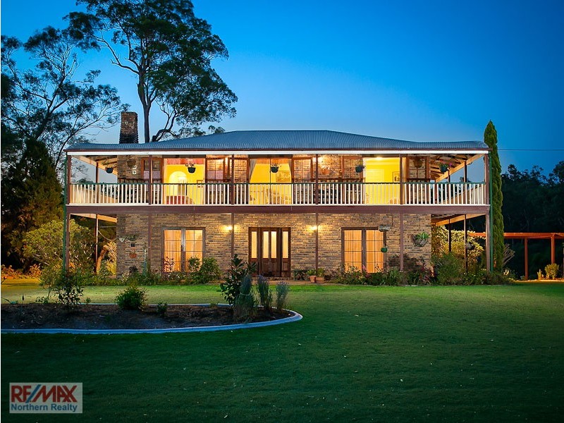 7 Denniston Court, Clear Mountain QLD 4500