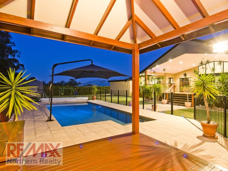 10 Bramwell Court, Cashmere QLD 4500
