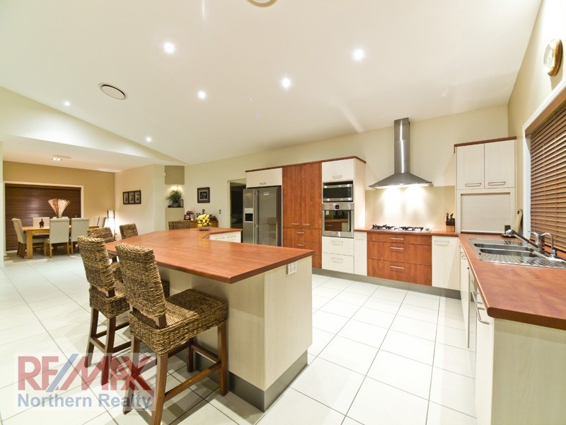 10 Bramwell Court, Cashmere QLD 4500