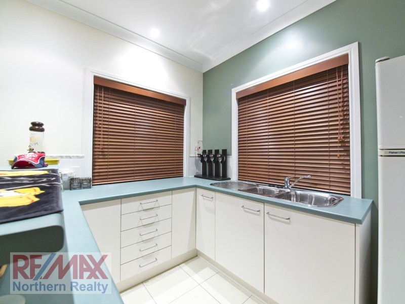 10 Bramwell Court, Cashmere QLD 4500