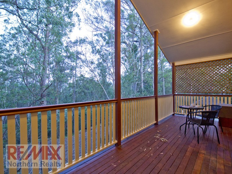 7 Drapers Road, Eatons Hill QLD 4037