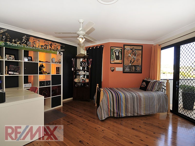 2 Amorosa Ct, Eatons Hill QLD 4037