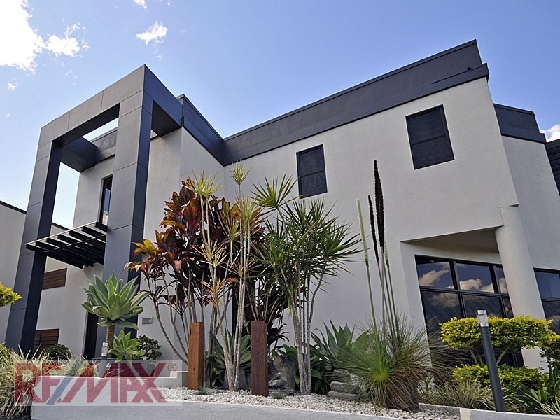 2 Amorosa Ct, Eatons Hill QLD 4037