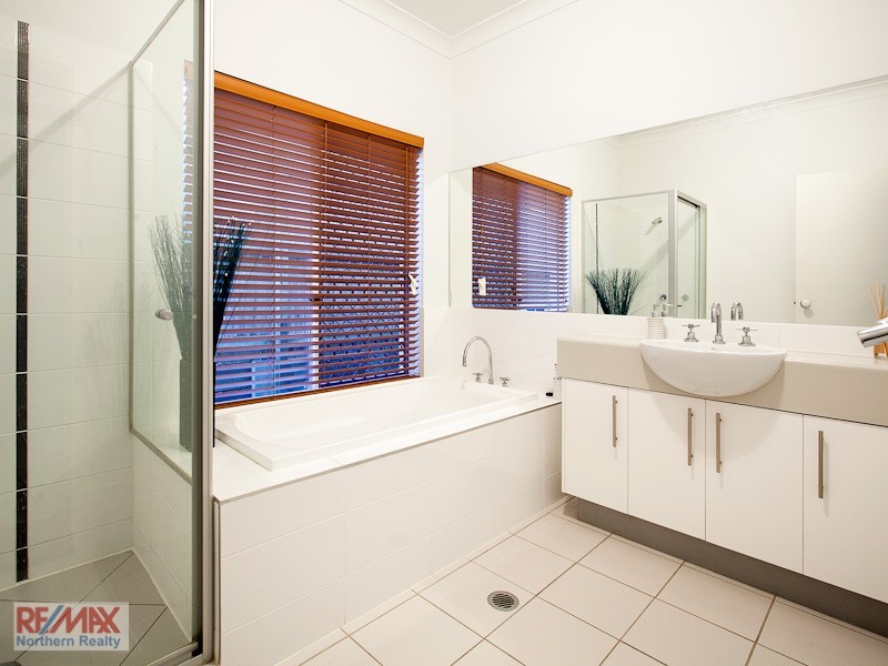 35 Mondial Dve, Warner QLD 4500