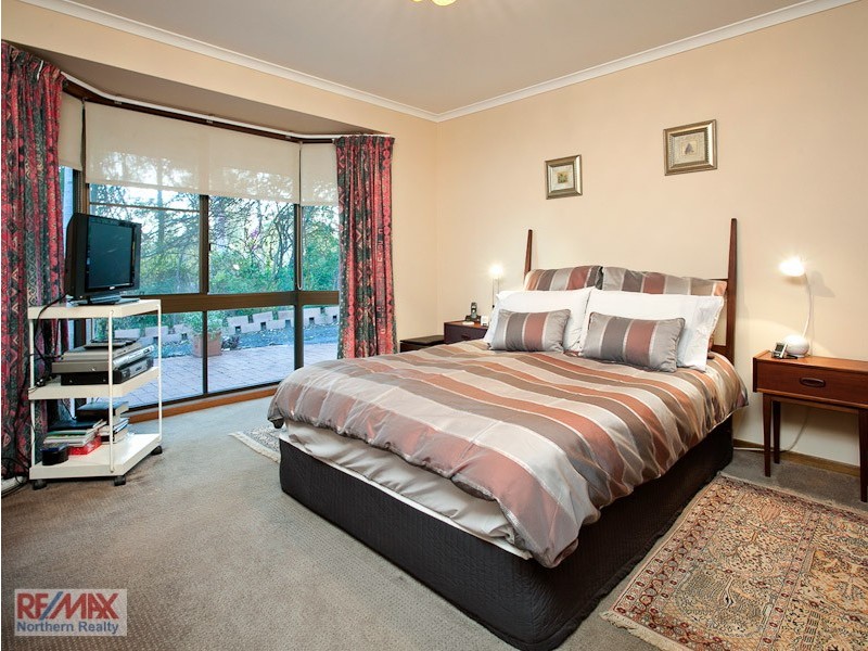 22 Montego Court, Eatons Hill QLD 4037