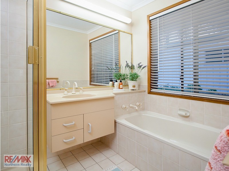 22 Montego Court, Eatons Hill QLD 4037