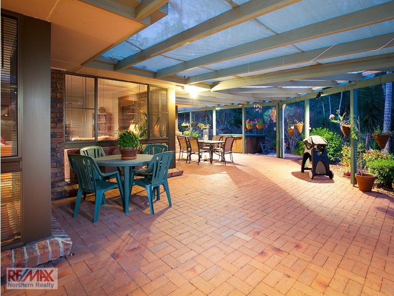 22 Montego Court, Eatons Hill QLD 4037