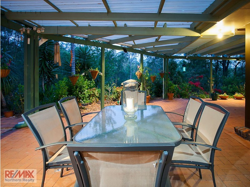 22 Montego Court, Eatons Hill QLD 4037