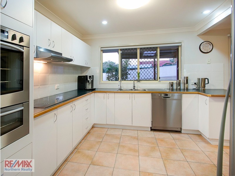 3 Silvereye Crescent, Albany Creek QLD 4035