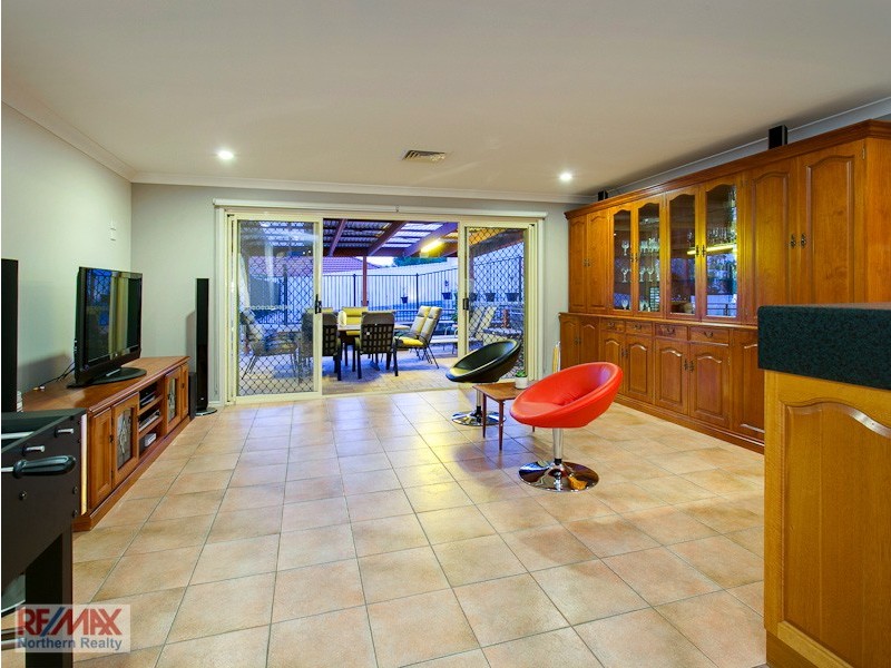 3 Silvereye Crescent, Albany Creek QLD 4035