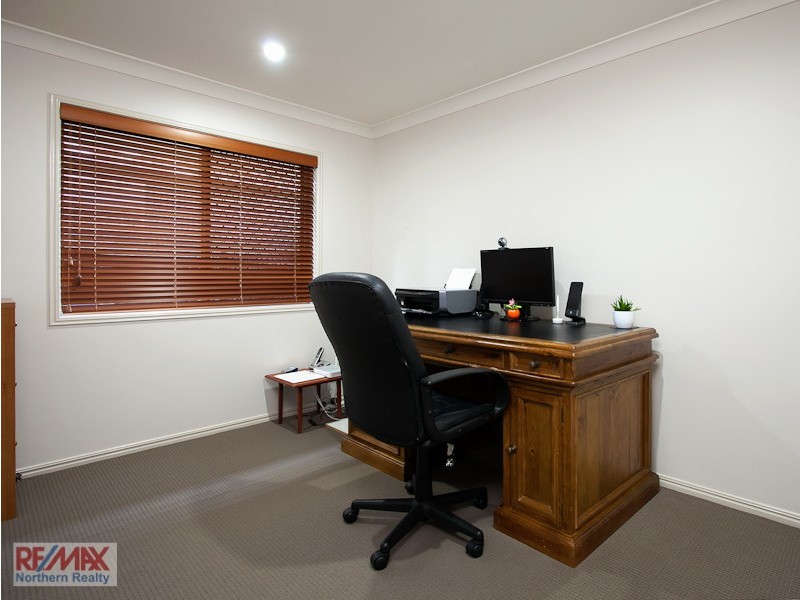 3 Silvereye Crescent, Albany Creek QLD 4035