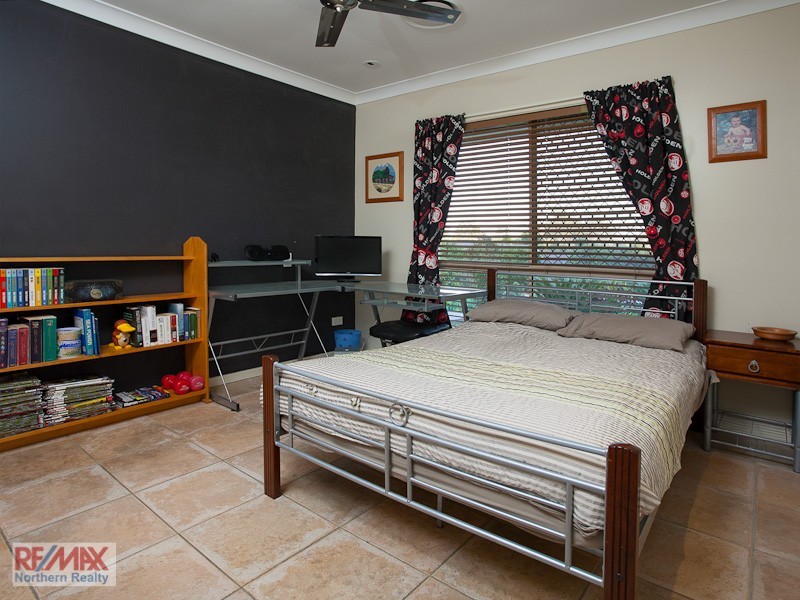 7 VOLVO PL, Joyner QLD 4500