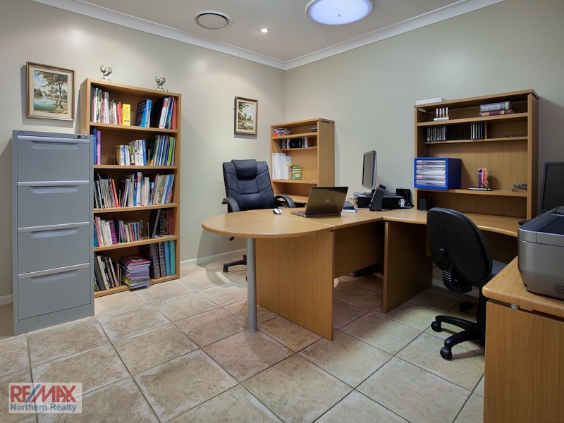 7 VOLVO PL, Joyner QLD 4500