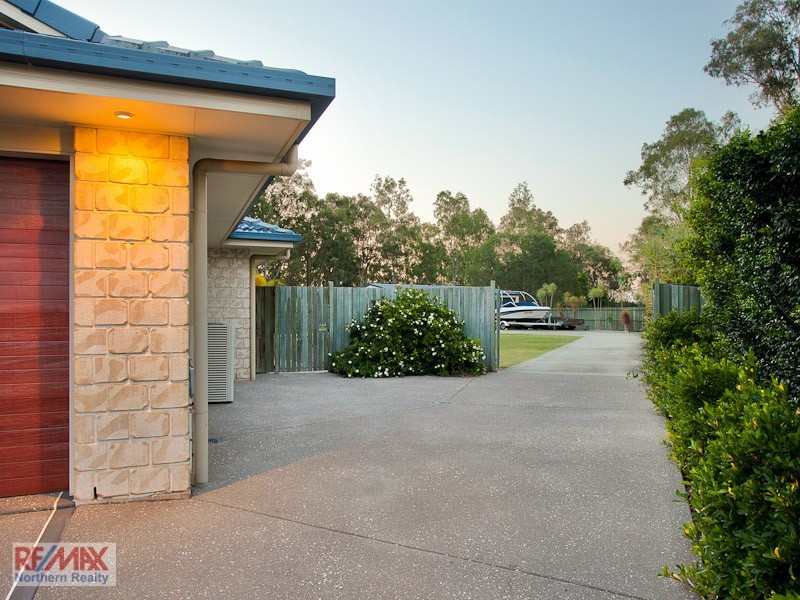 7 VOLVO PL, Joyner QLD 4500