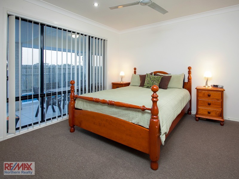 4 Avoca Place, Warner QLD 4500