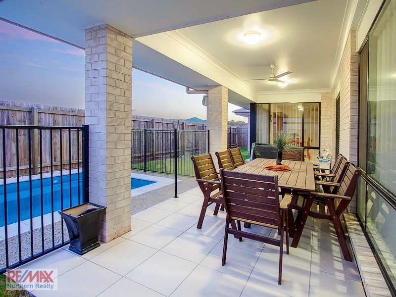 4 Avoca Place, Warner QLD 4500