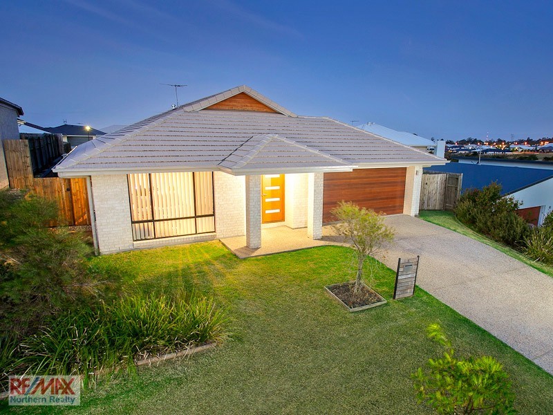 4 Avoca Place, Warner QLD 4500