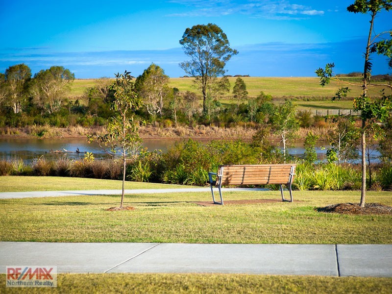 4 Avoca Place, Warner QLD 4500