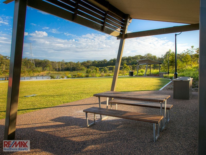 4 Avoca Place, Warner QLD 4500