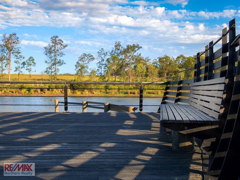 4 Avoca Place, Warner QLD 4500