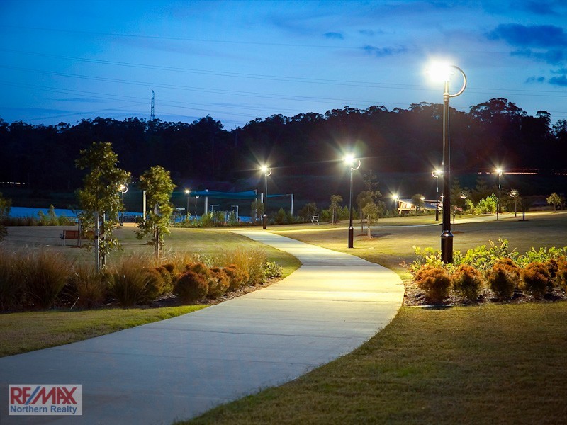 4 Avoca Place, Warner QLD 4500