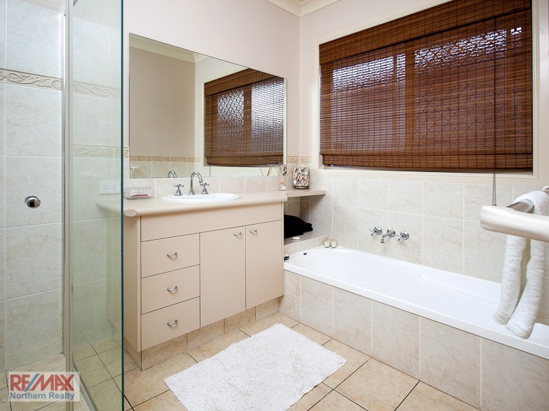 16 Country Club Drive, Albany Creek QLD 4035