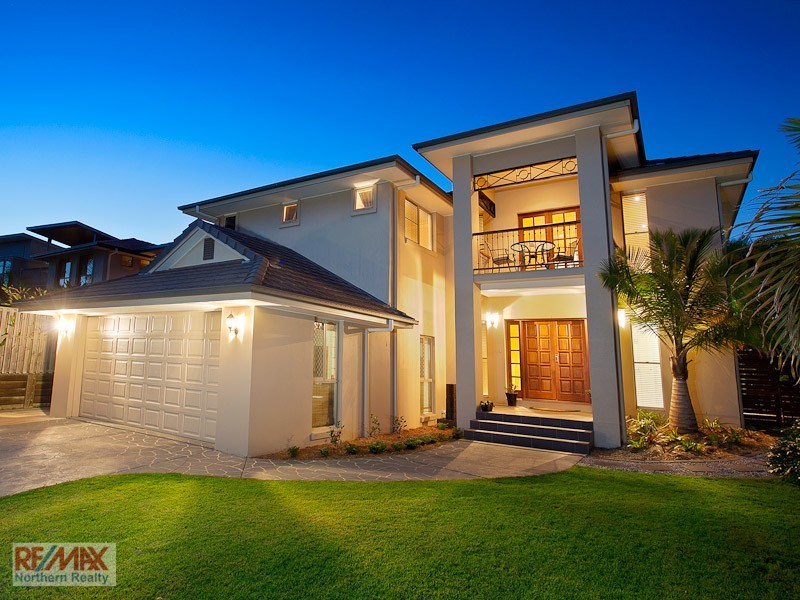 16 Country Club Drive, Albany Creek QLD 4035