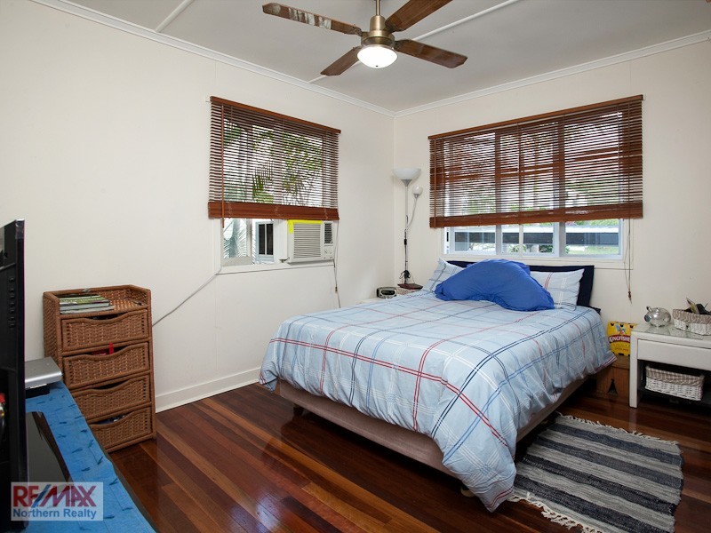 5 Aldren Street, Stafford Heights QLD 4053