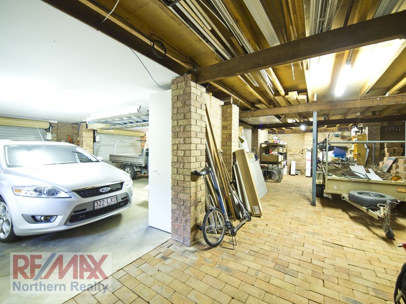 1 Elwood Court, Eatons Hill QLD 4037