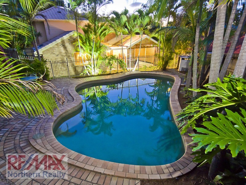 23 Oakmont Cres, Albany Creek QLD 4035