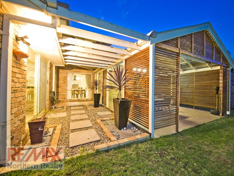 23 Oakmont Cres, Albany Creek QLD 4035