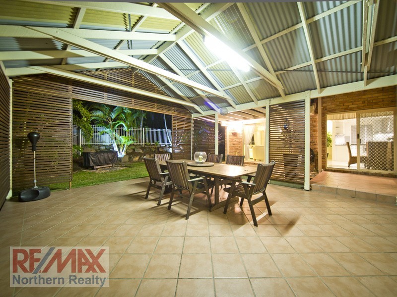 23 Oakmont Cres, Albany Creek QLD 4035