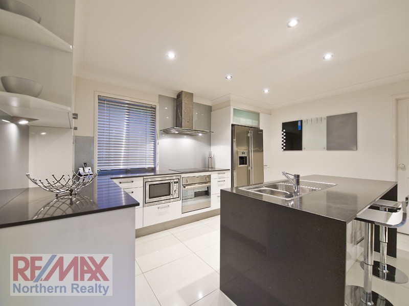 23 Oakmont Cres, Albany Creek QLD 4035