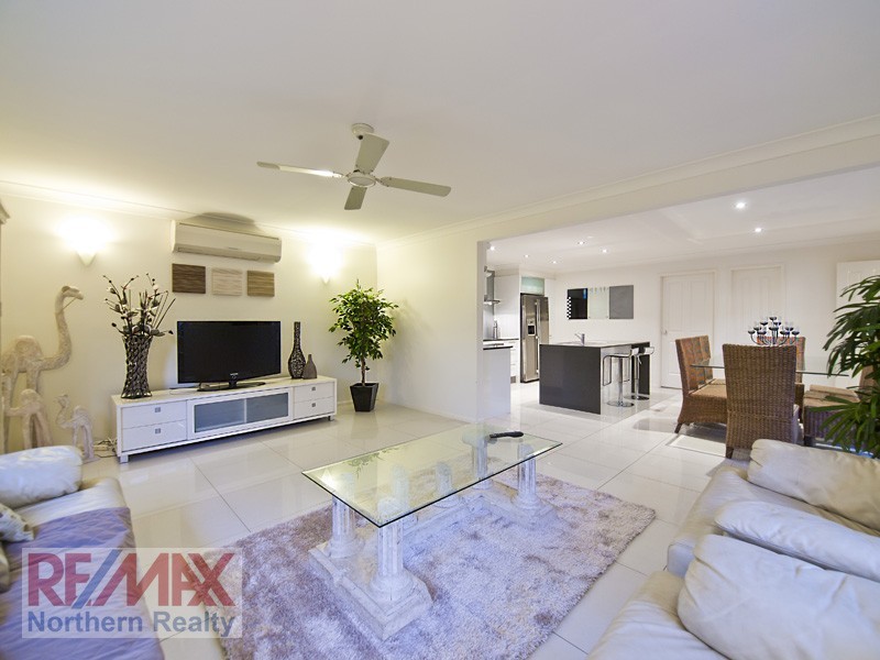 23 Oakmont Cres, Albany Creek QLD 4035