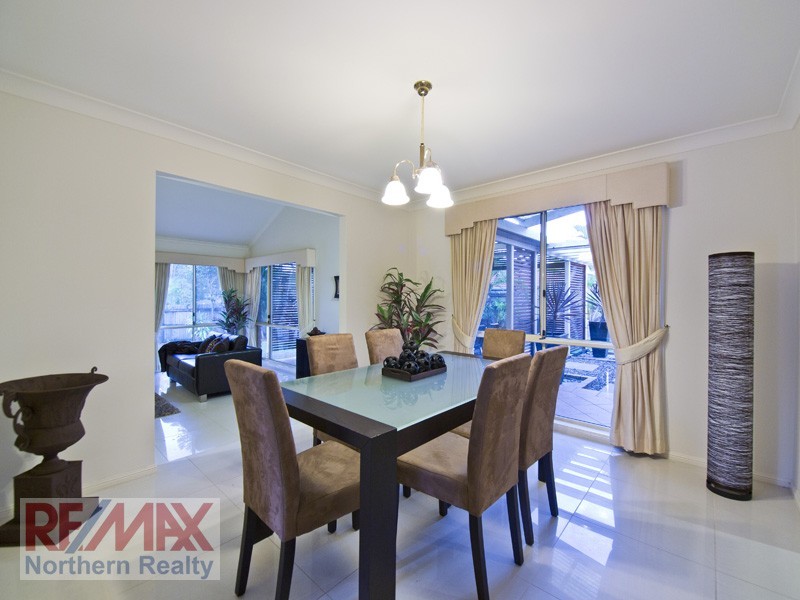 23 Oakmont Cres, Albany Creek QLD 4035