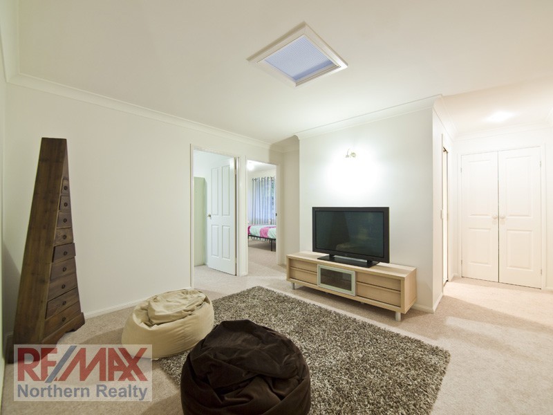 23 Oakmont Cres, Albany Creek QLD 4035