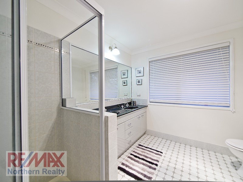 23 Oakmont Cres, Albany Creek QLD 4035