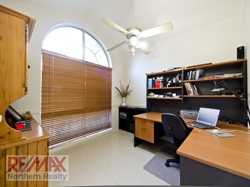 23 Oakmont Cres, Albany Creek QLD 4035