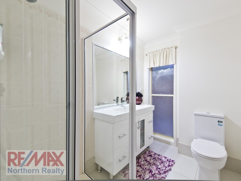 23 Oakmont Cres, Albany Creek QLD 4035