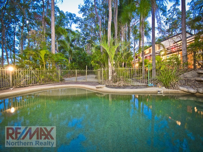 8 Spotted Gum Lane, Cashmere QLD 4500